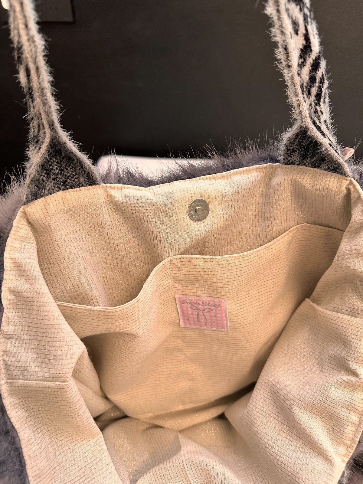 Tote-väska i konstpäls med leopardprint
