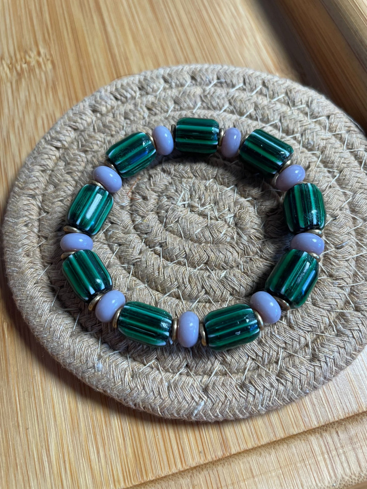 Set di braccialetti perlati in vetro artigianale stile vintage