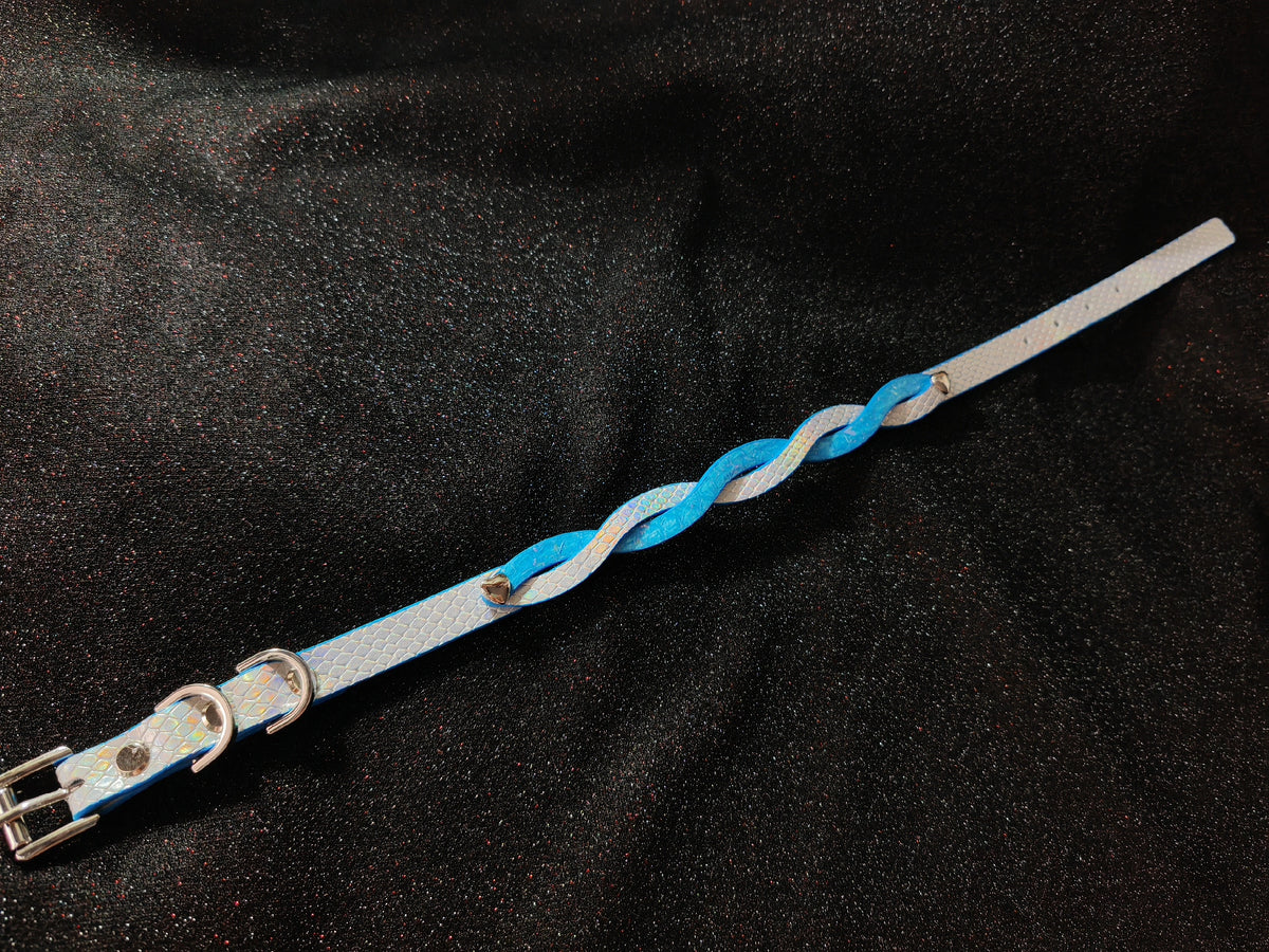 Blue Snake Leather Wave Collar