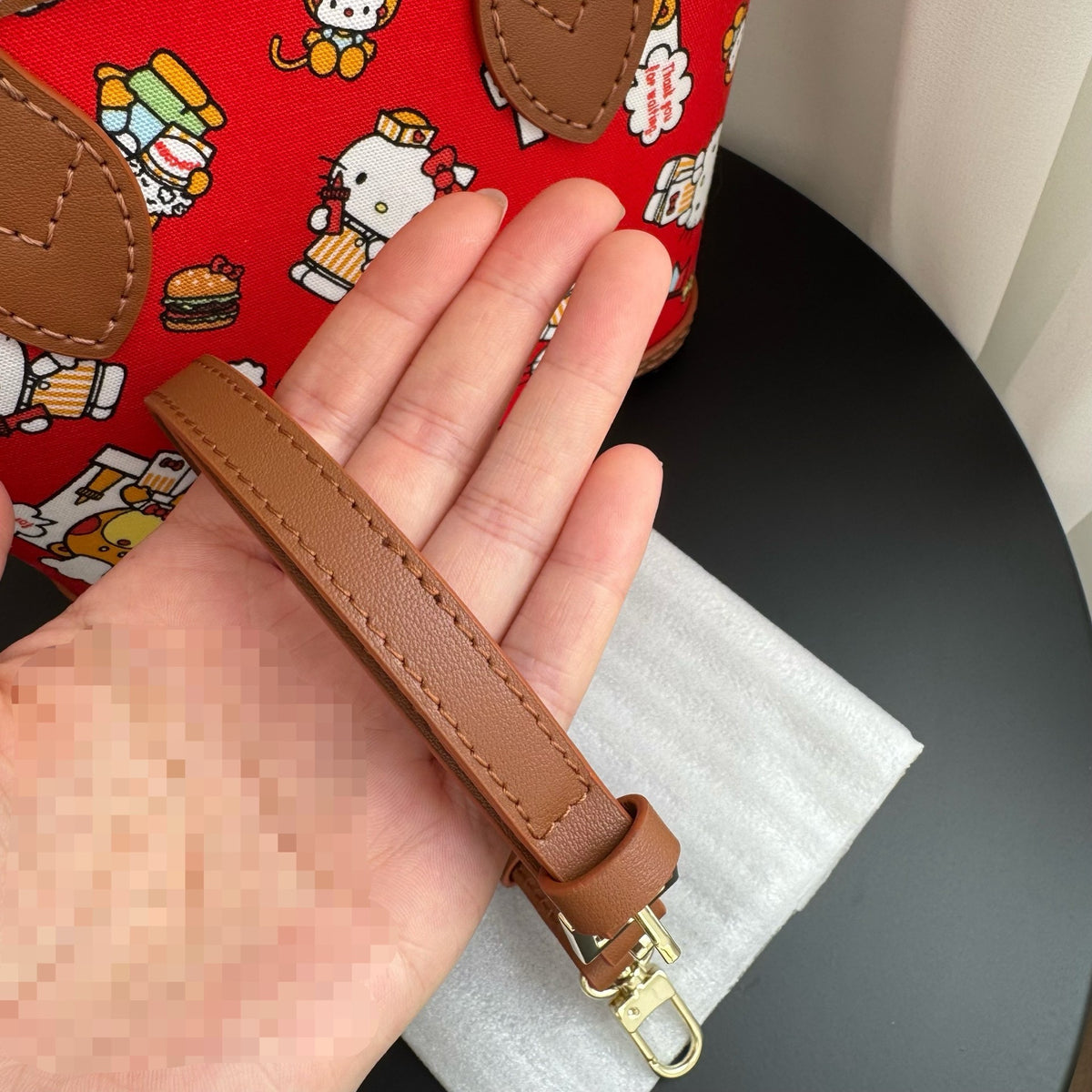 Saco de Mão Hello Kitty Feito à Mão em Tecido e Pele