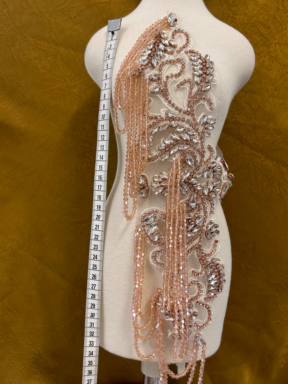 Application Cristal Rose avec Perles et Pompons
