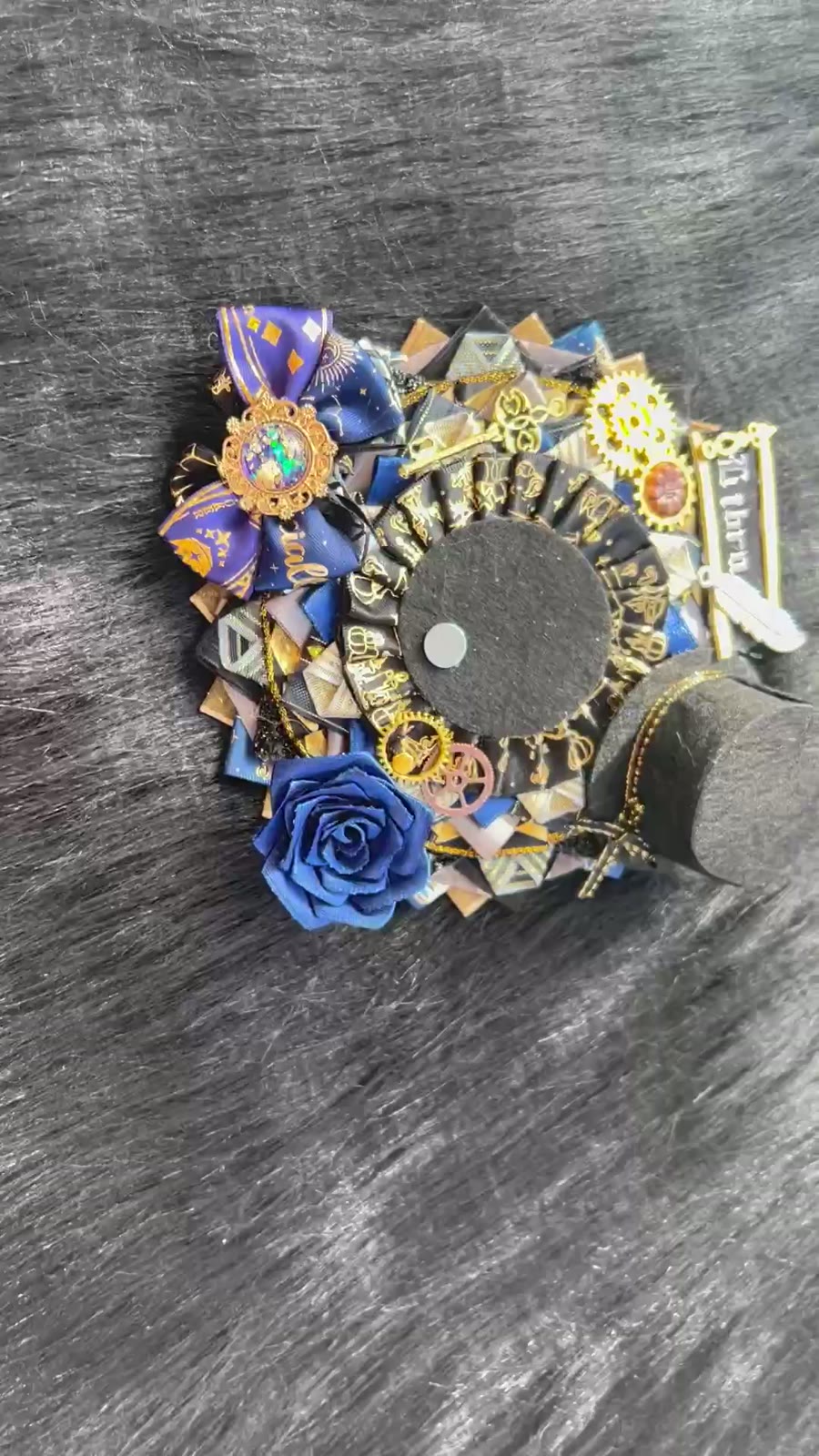Steampunk Libra Badge Display Stand with Top Hat