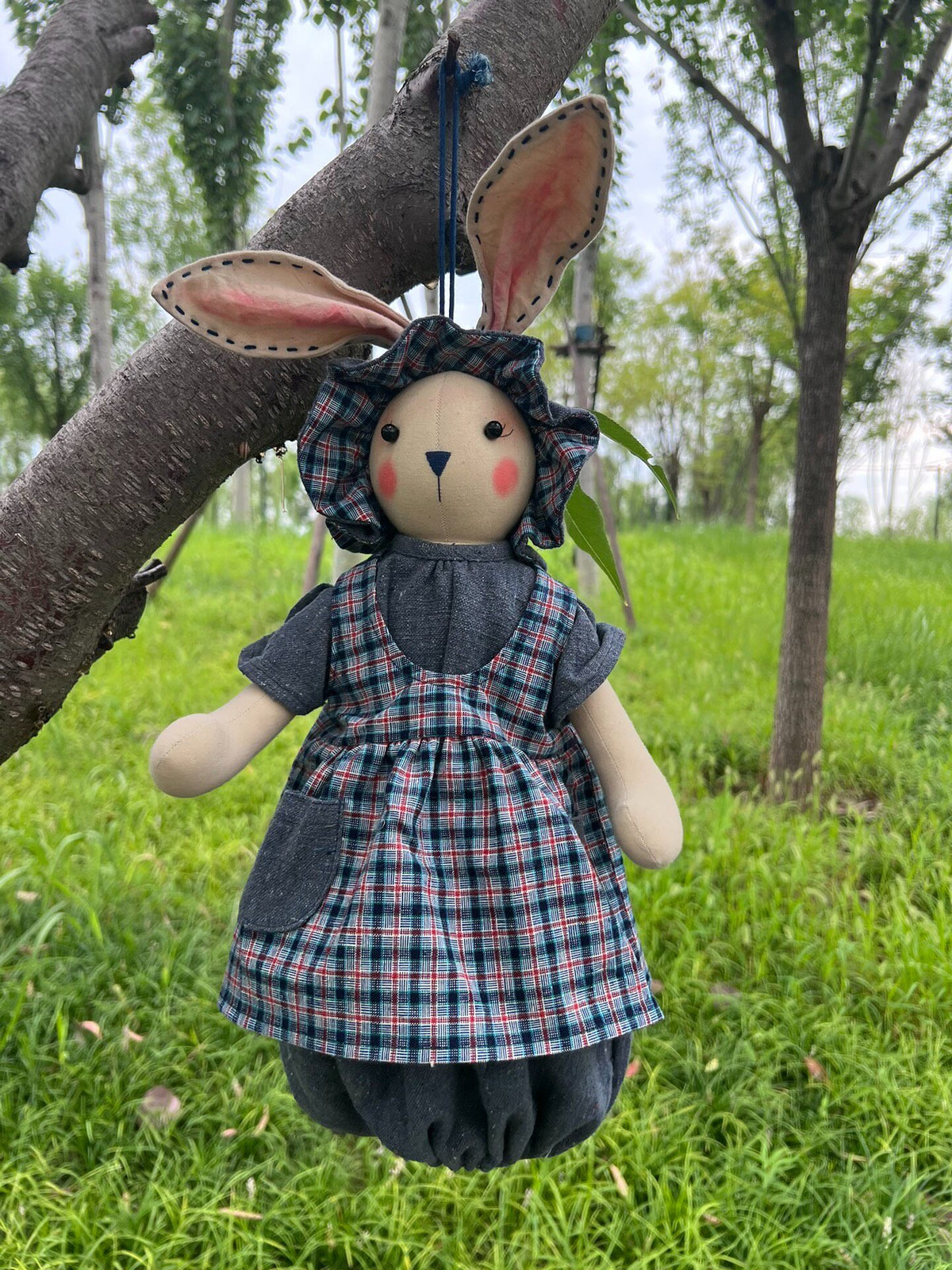 Vintage Rabbit Tissue Dispenser Hanging Ornament