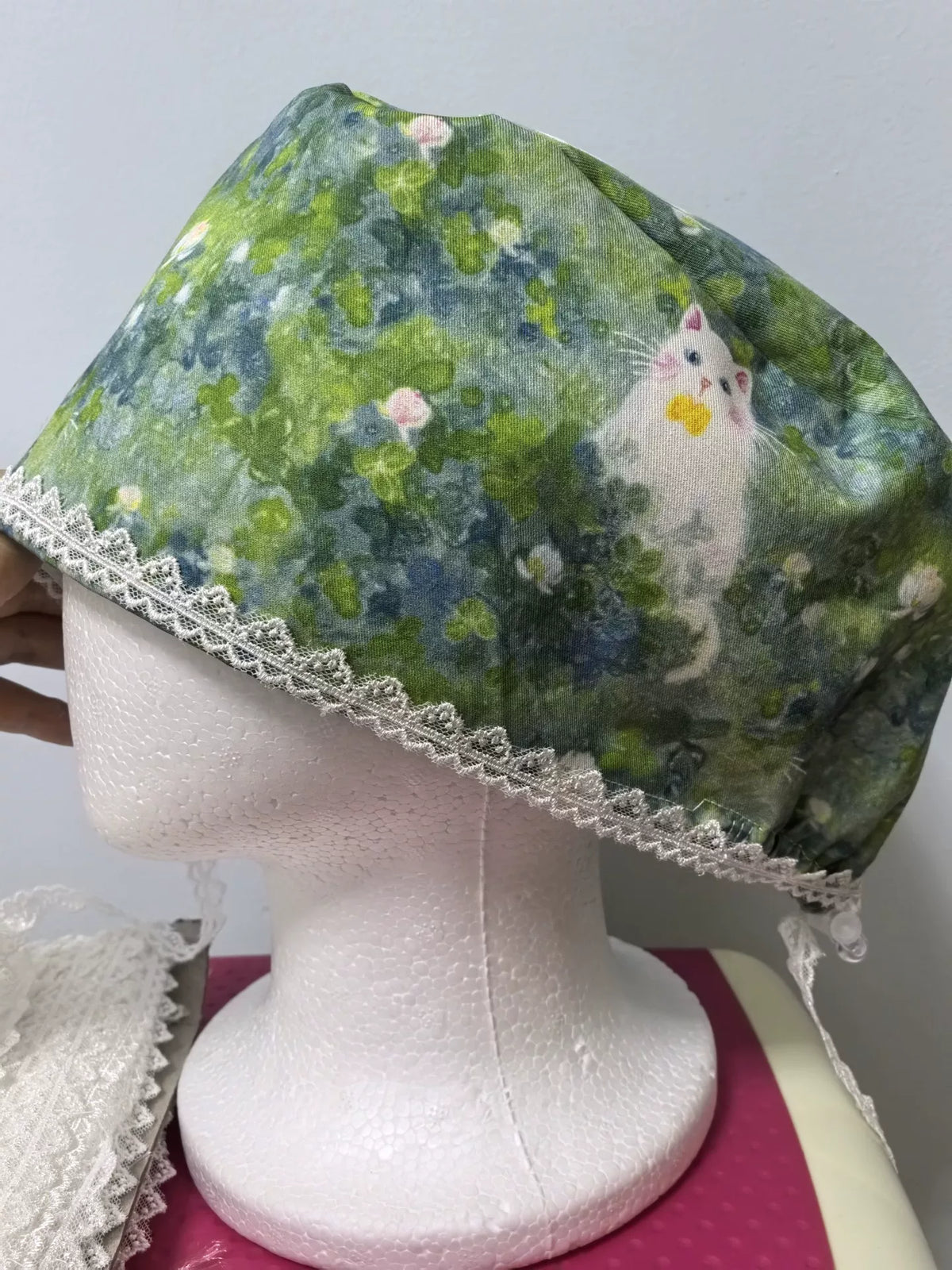 Gorro quirúrgico de sarga de algodón con estampado de gato