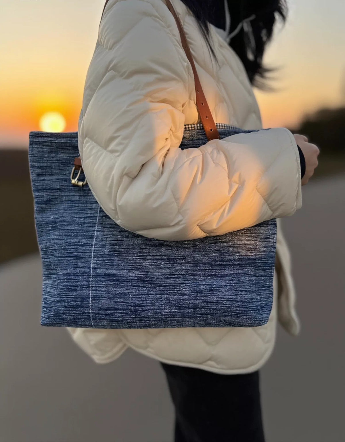Geometrischer Schwan Seide-Baumwoll-Tote Bag