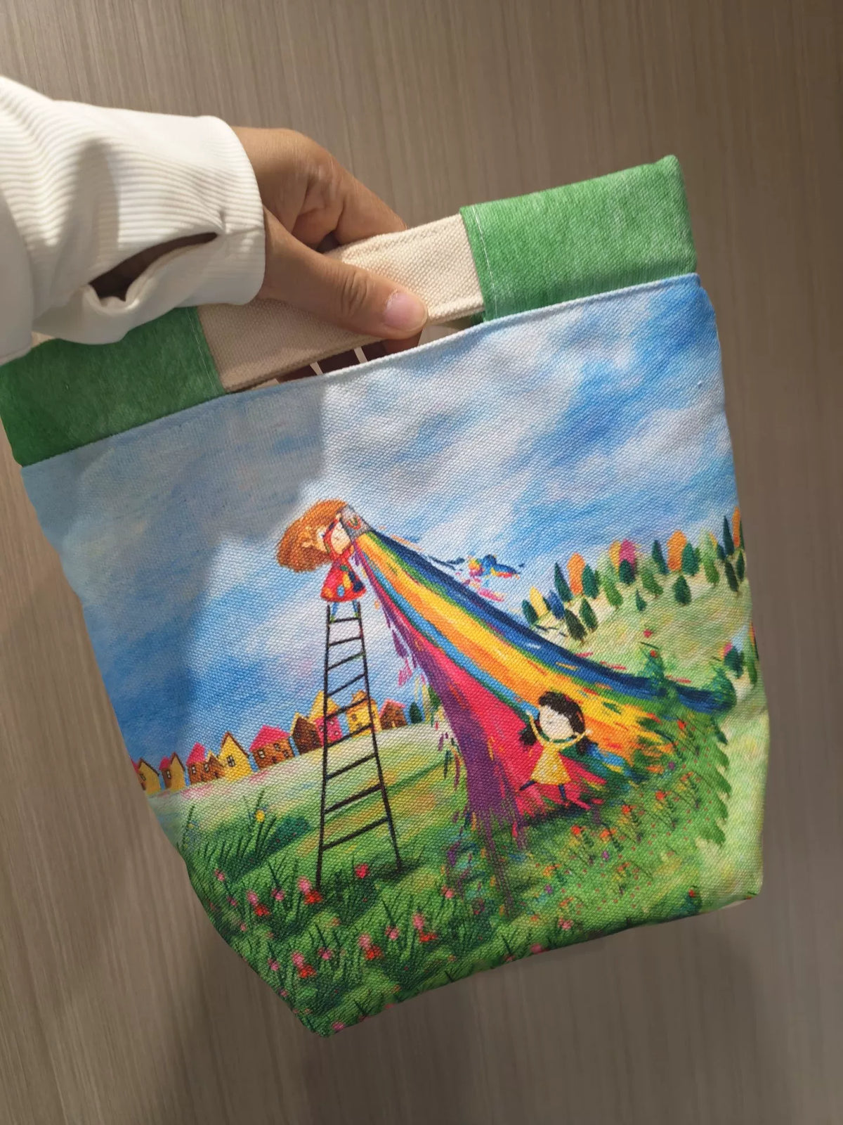 Bolso de mano de lona con estampado de arcoíris
