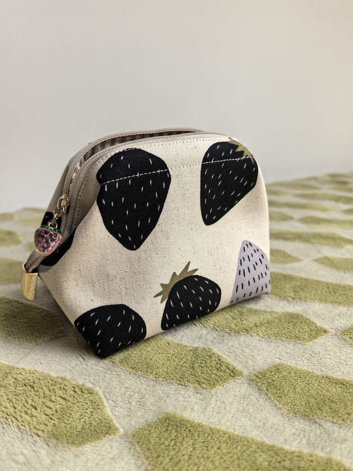 Strawberry Print Small Frame Pouch