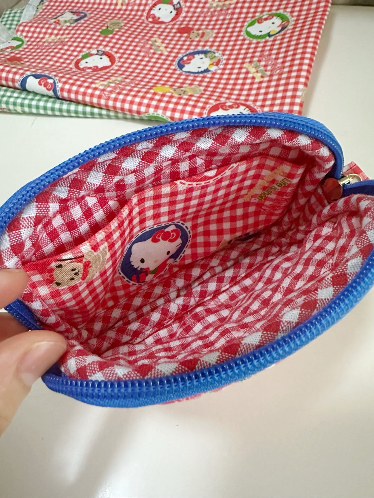 Hello Kitty Gingham Check Coin Pouch
