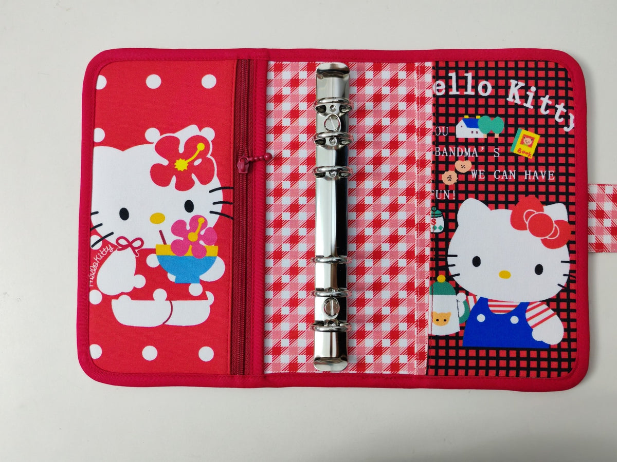 Rosa-weißes Vichykaro Hello Kitty Ringbuch