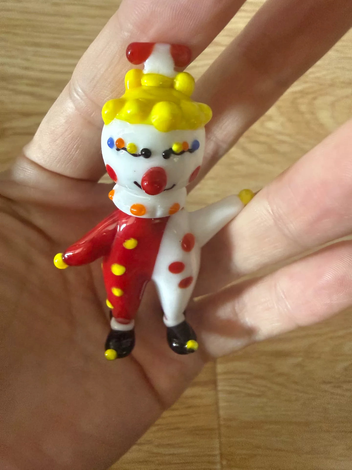 Figura de payaso de circo en vidrio artesanal