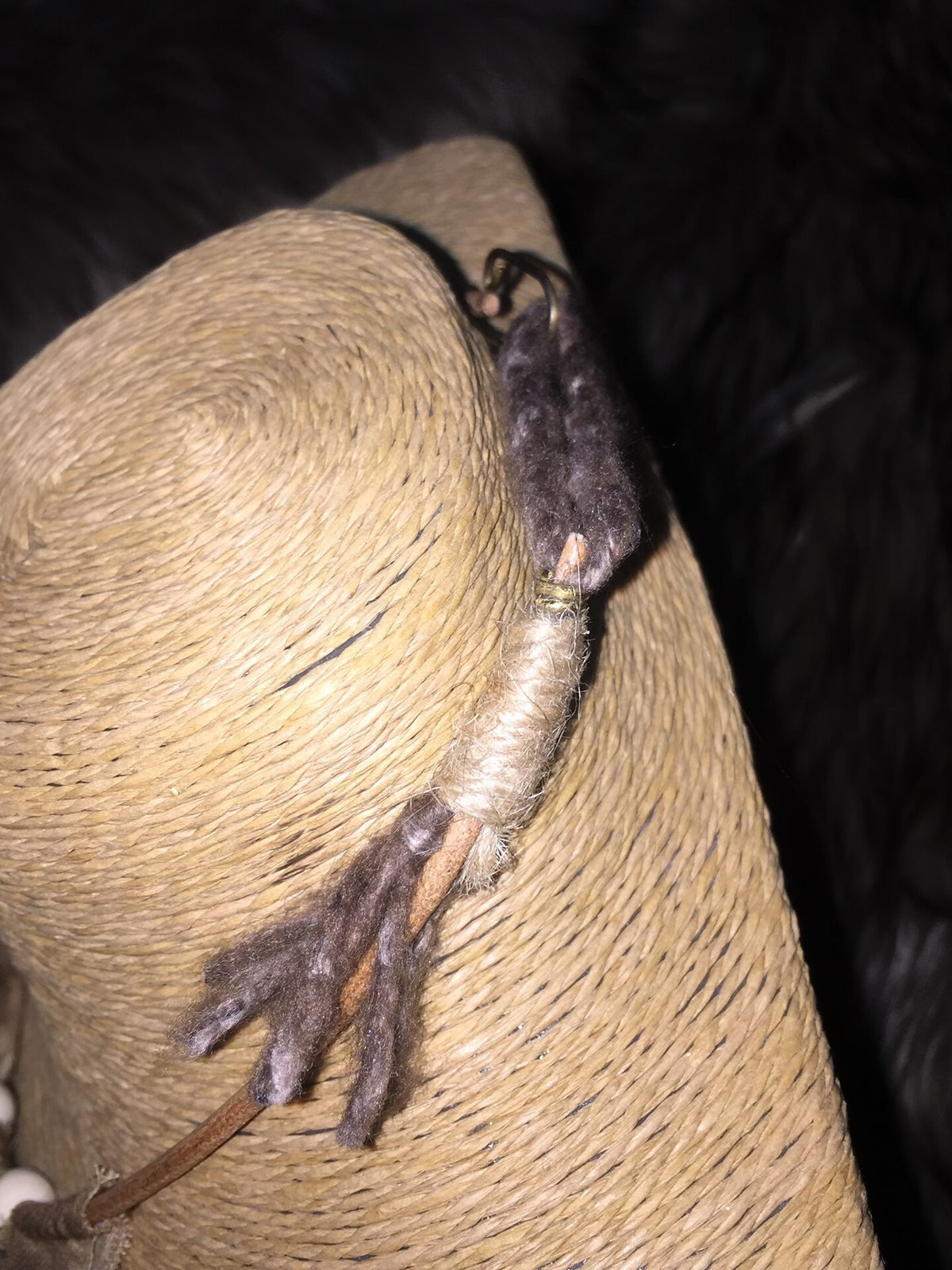 Handgenähte Jute-Horus-Auge-Halskette