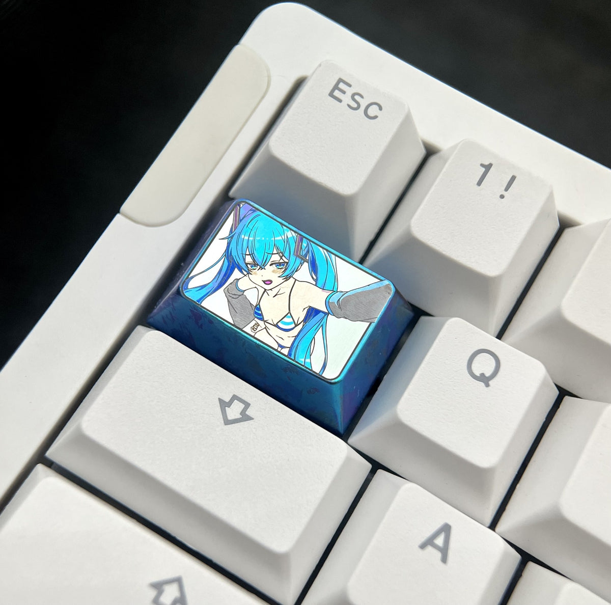 Hatsune Miku Beach 1.5u Titanium Keycap