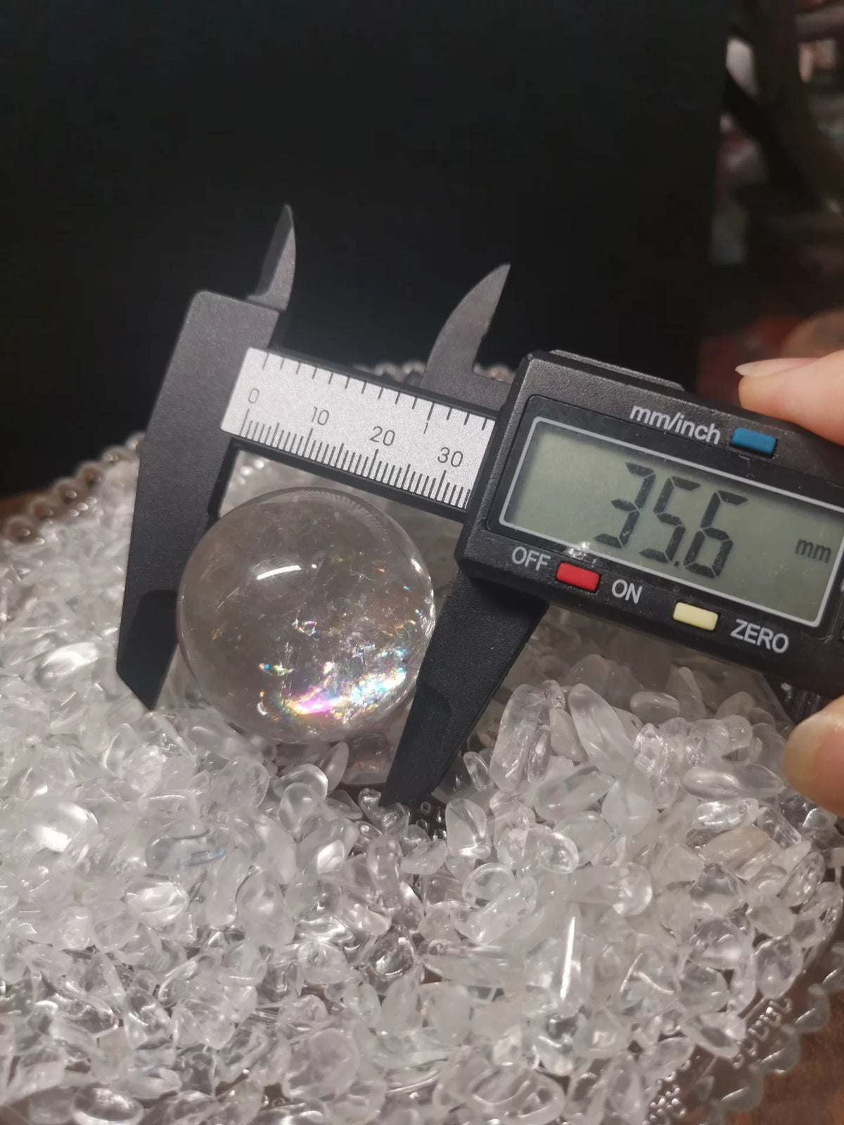 Naturlig vit kristallsfär 35,6 mm koppar regnbåge