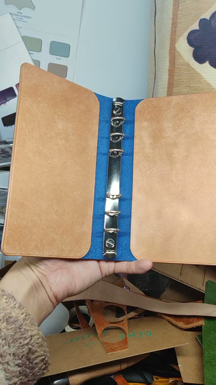 Couverture de semier A6 en cuir bleu à 6 anneaux