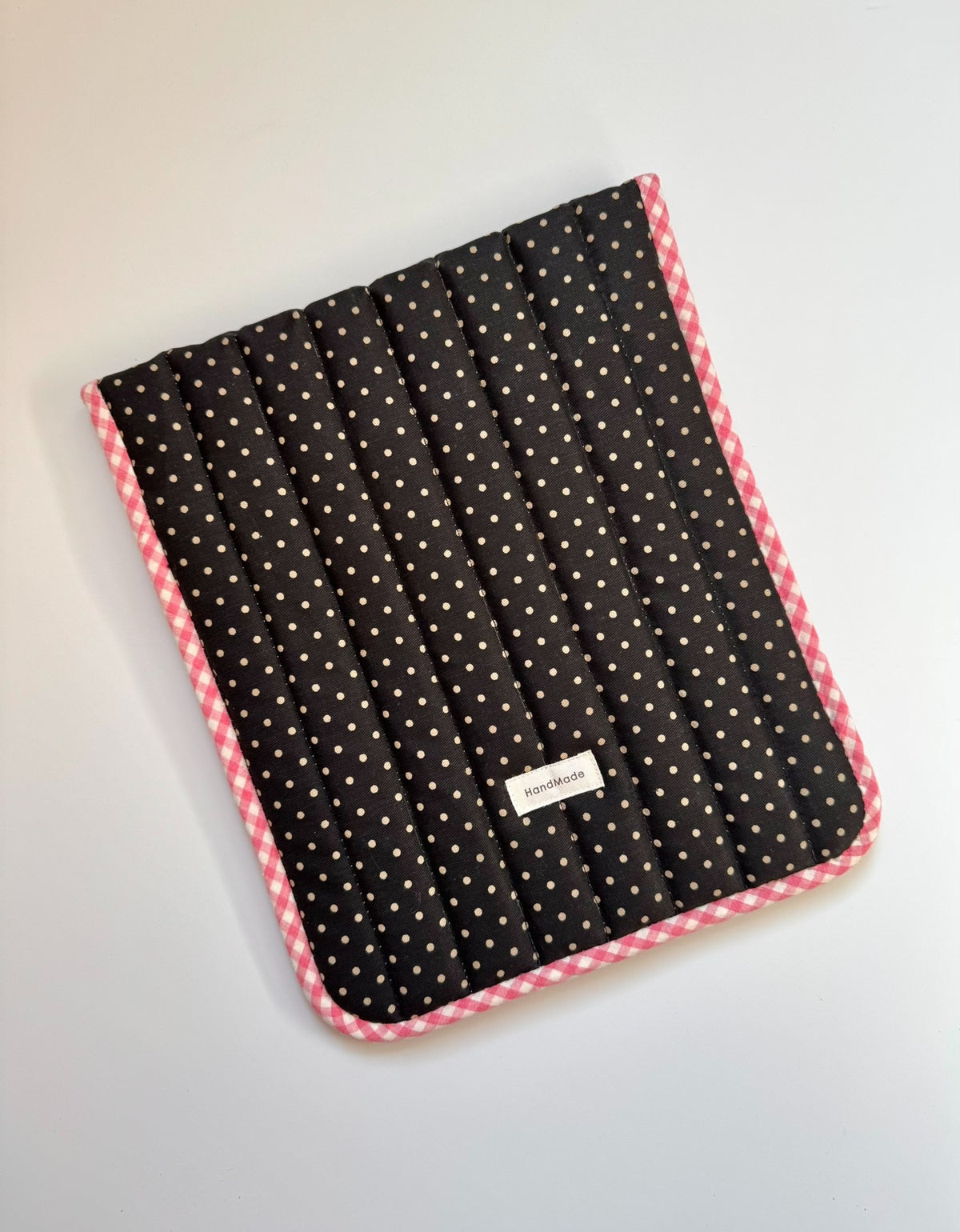Funda para tablet de algodón acolchada hecha a mano