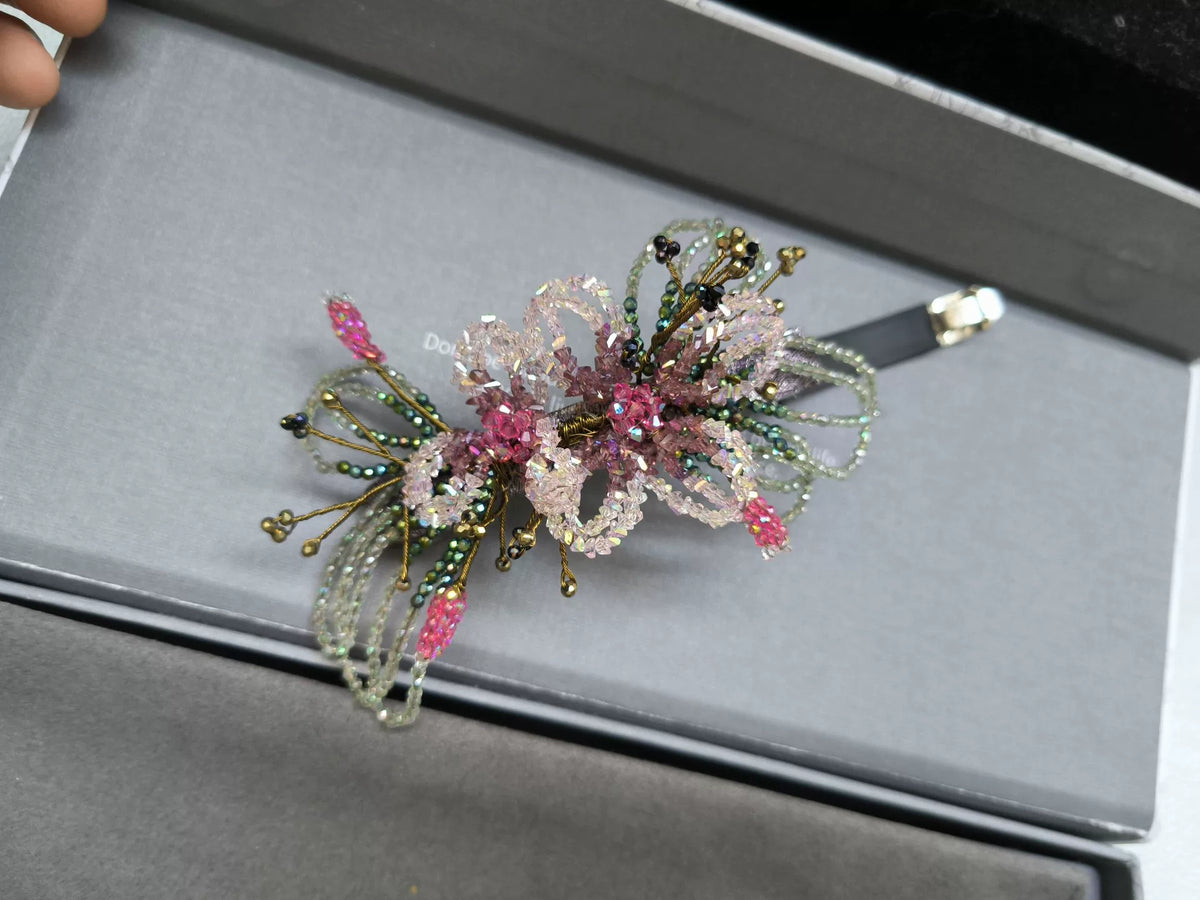 Pinza de flor de cristal en rosa y púrpura