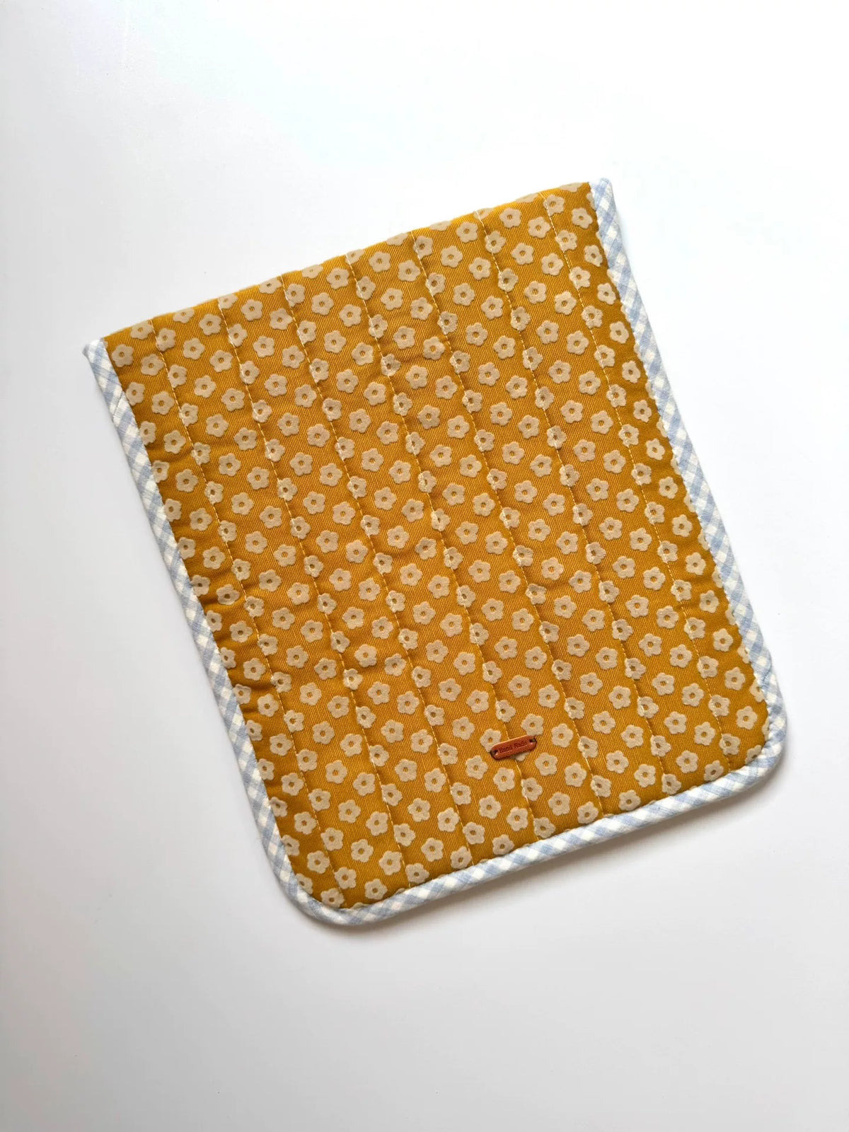 Funda acolchada para dispositivos de cordamé y estampado floral