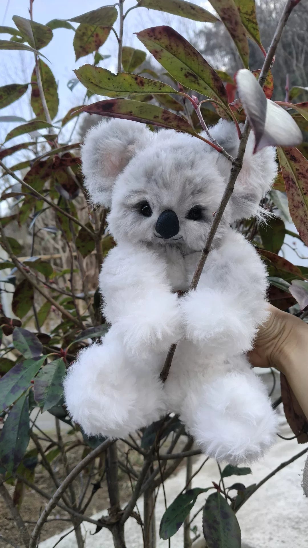 Peluche Koala Chibi Artisanale en Fausse Fourrure Grise