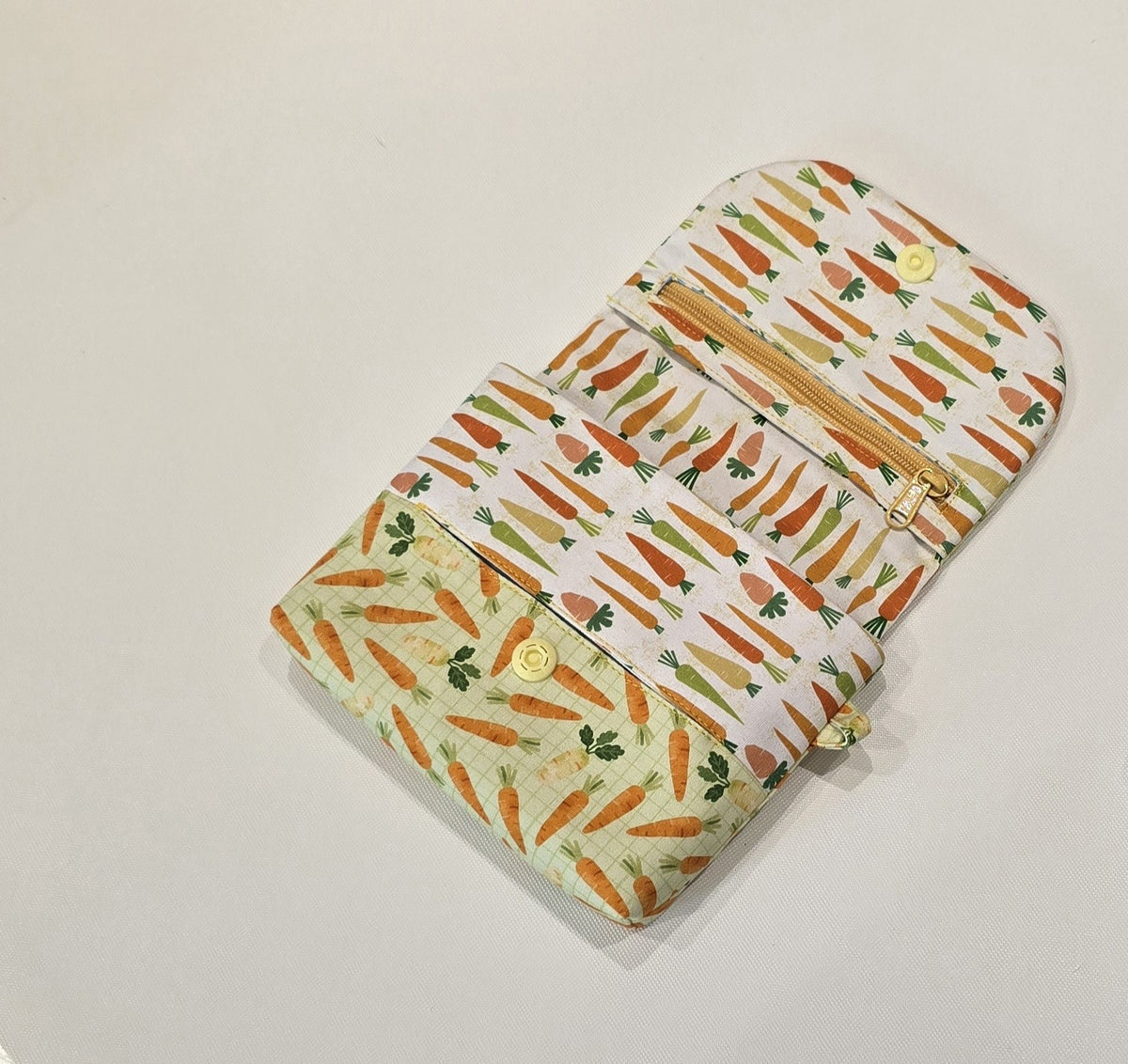 Carrot Tissue Bag Storage Pouch Large