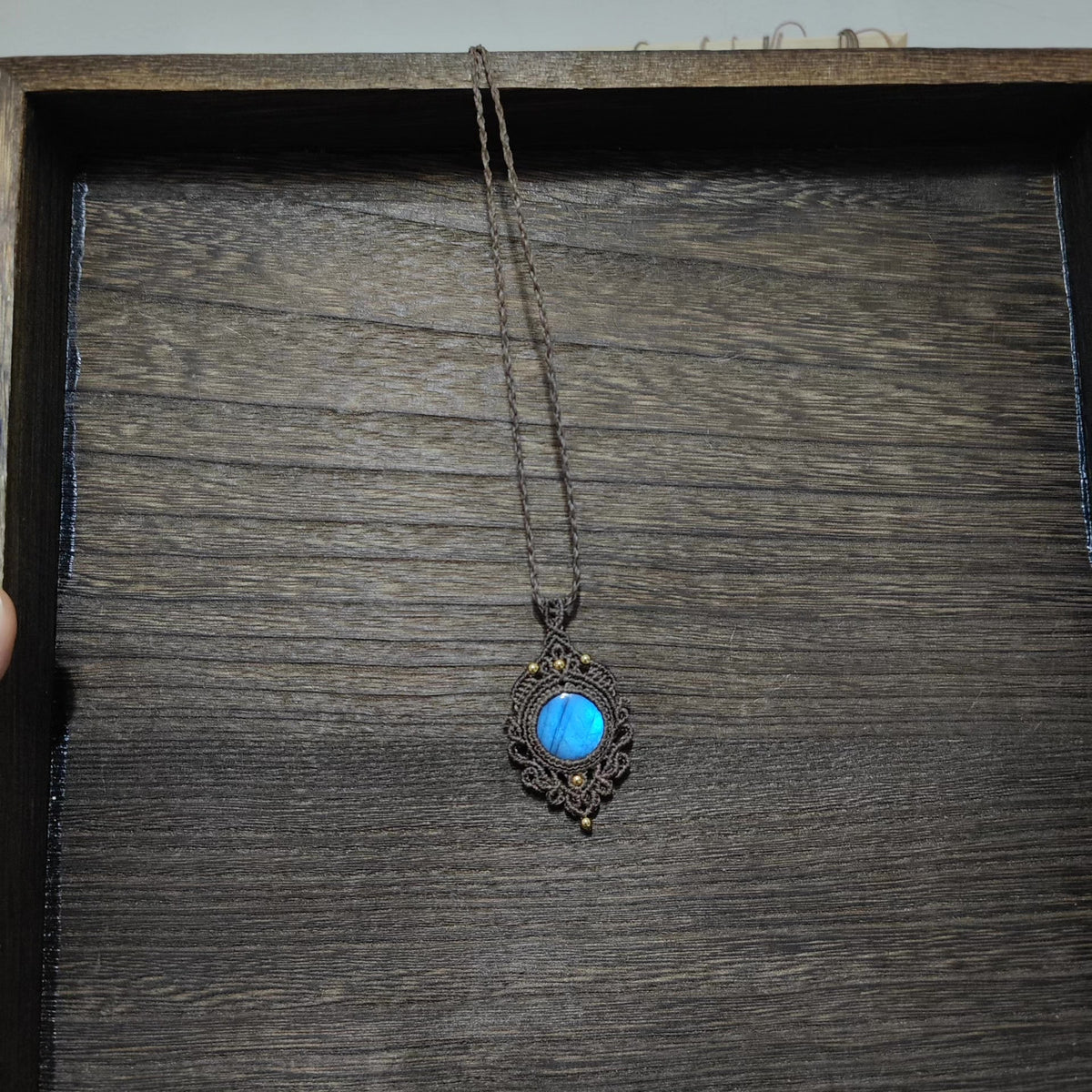 Handmade Labradorite Macrame Necklace Blue Iridescent