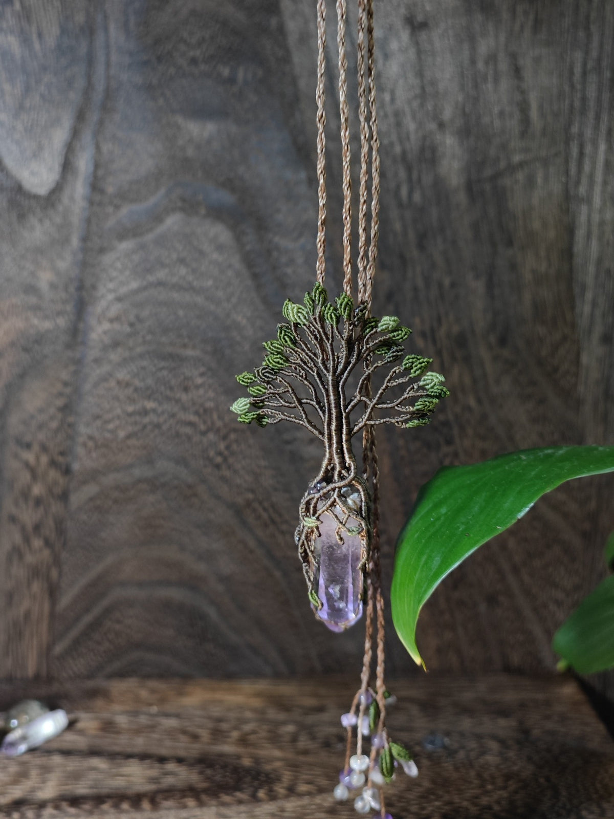 Handgefertigte Amethyst-Halskette Baum des Lebens