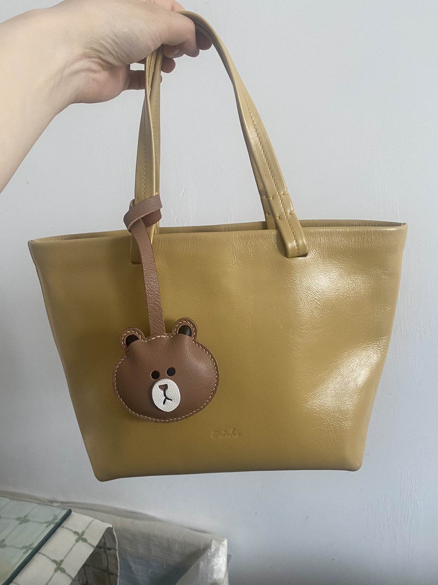 Genuine Leather Bear-Shaped Keychain Key Holder