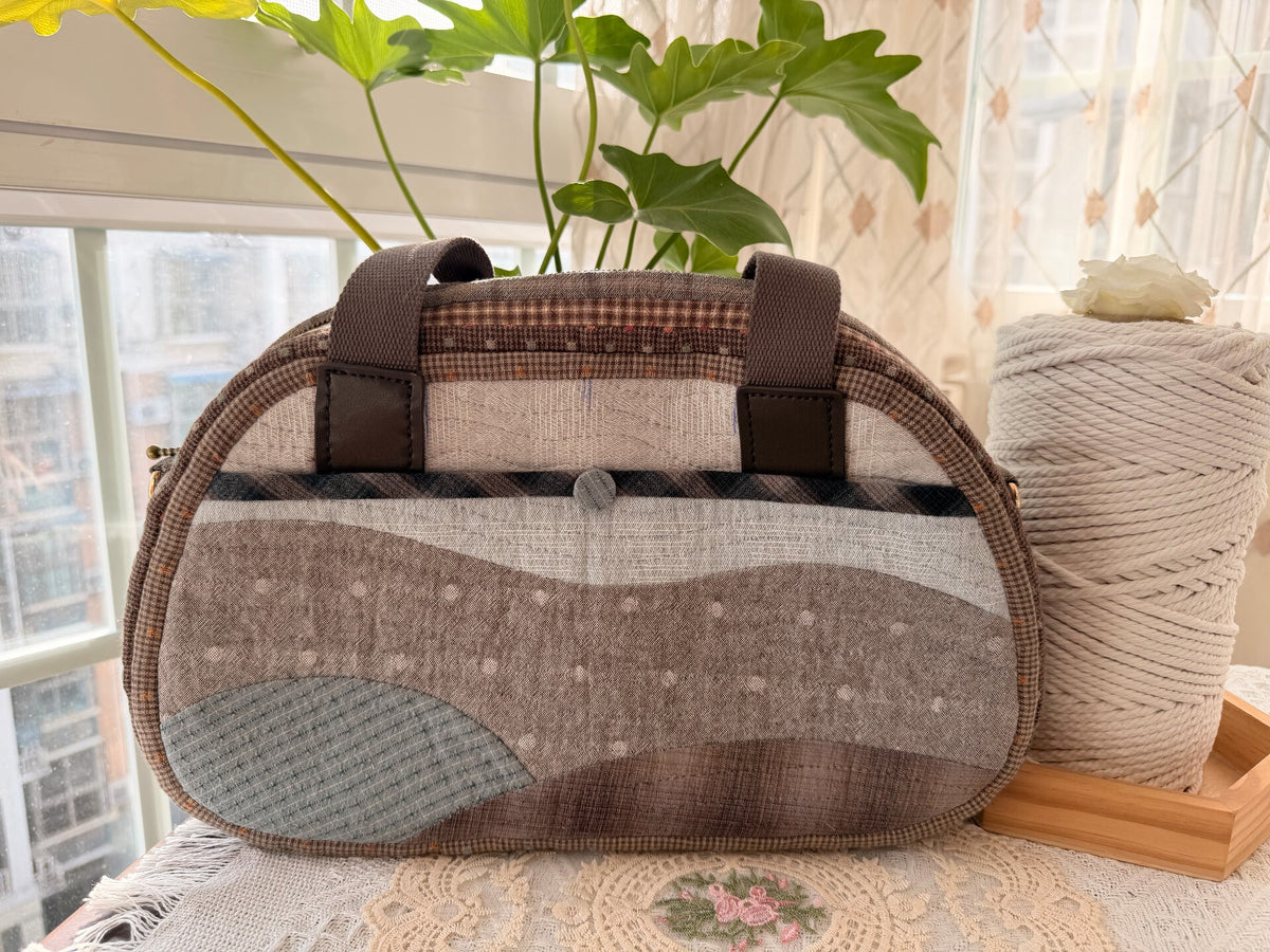 Oversized Boston Handbag med Dubbelsidig Patchwork
