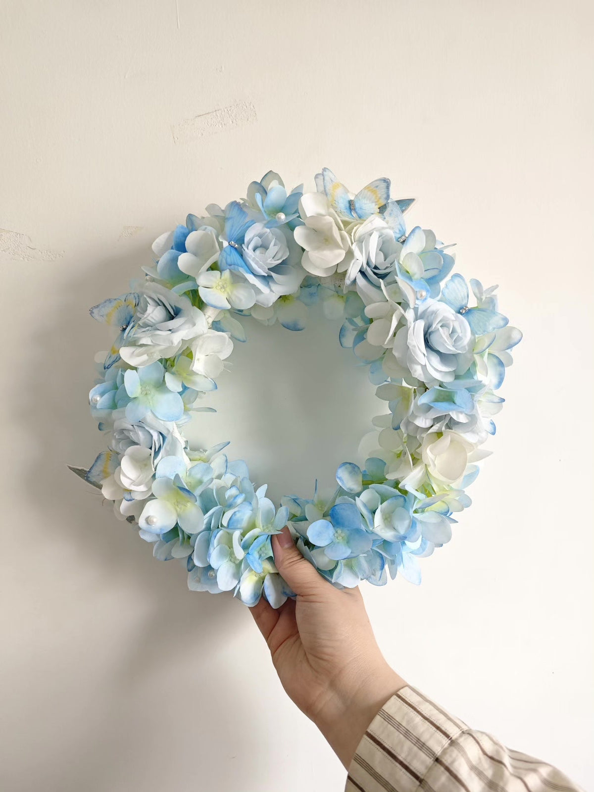 Blue White Hydrangea Wreath Hair Clip