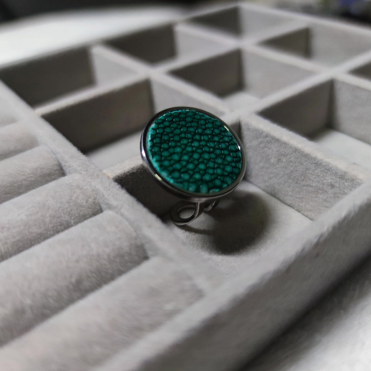 Emerald Green Stingray Skin Open Ring