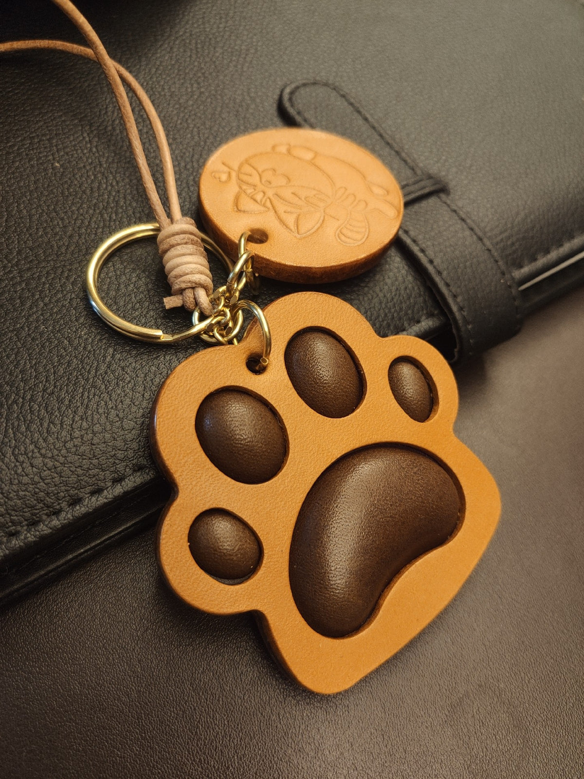 Vegetable Tanned Leather Cat Paw Keychain