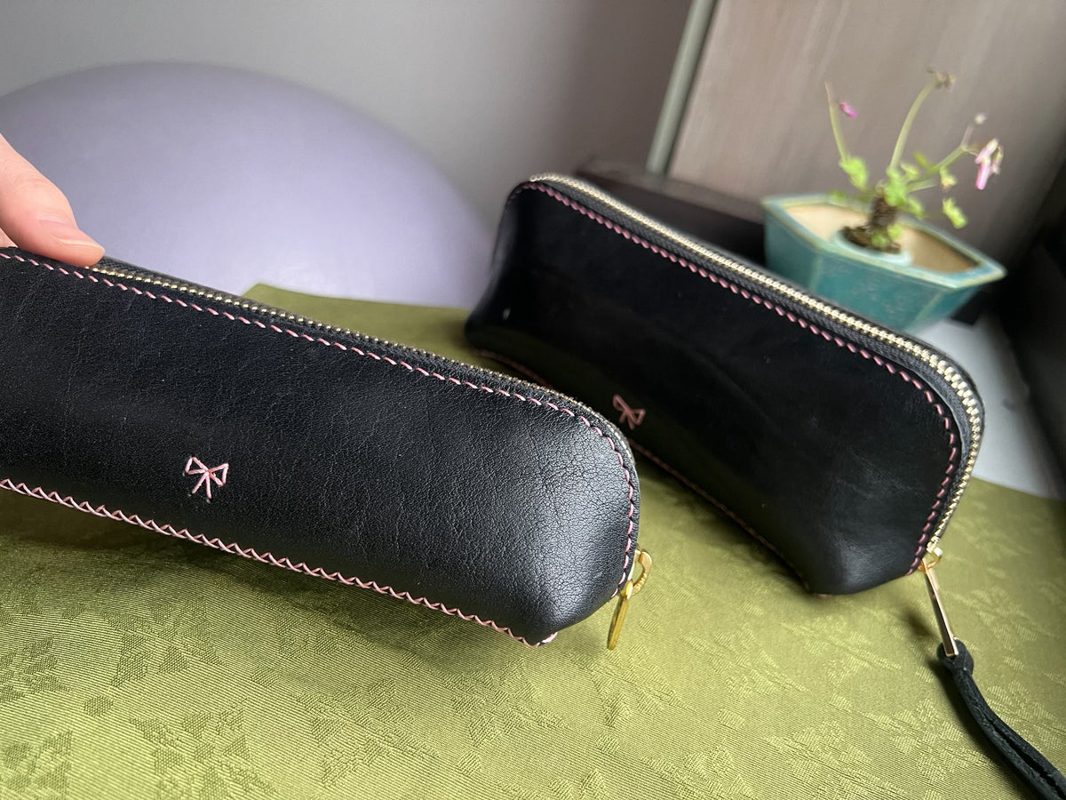 Oversized Shell Pencil Case Black Leather
