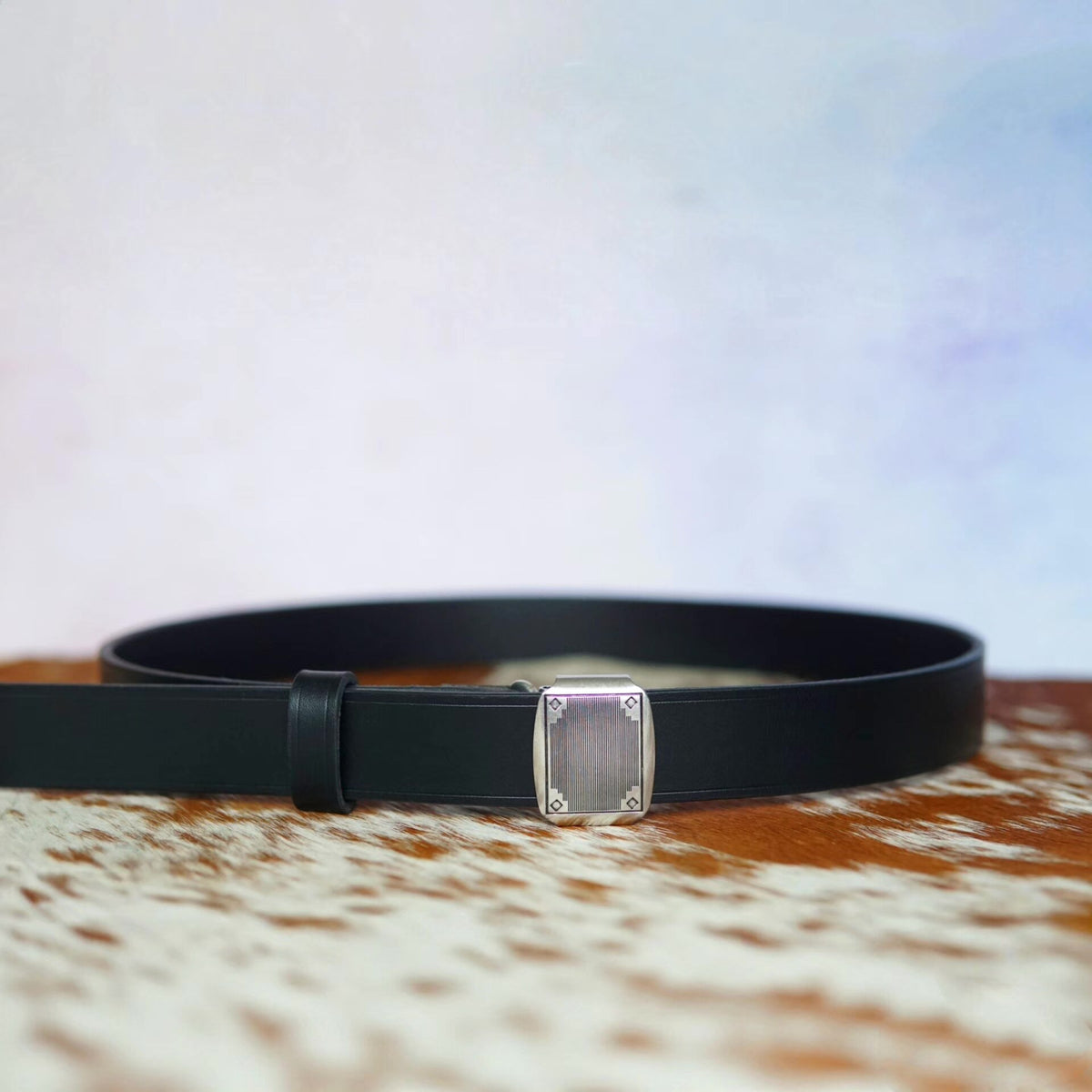 Hinge Buckle Belt Vegetable Tanned Leather