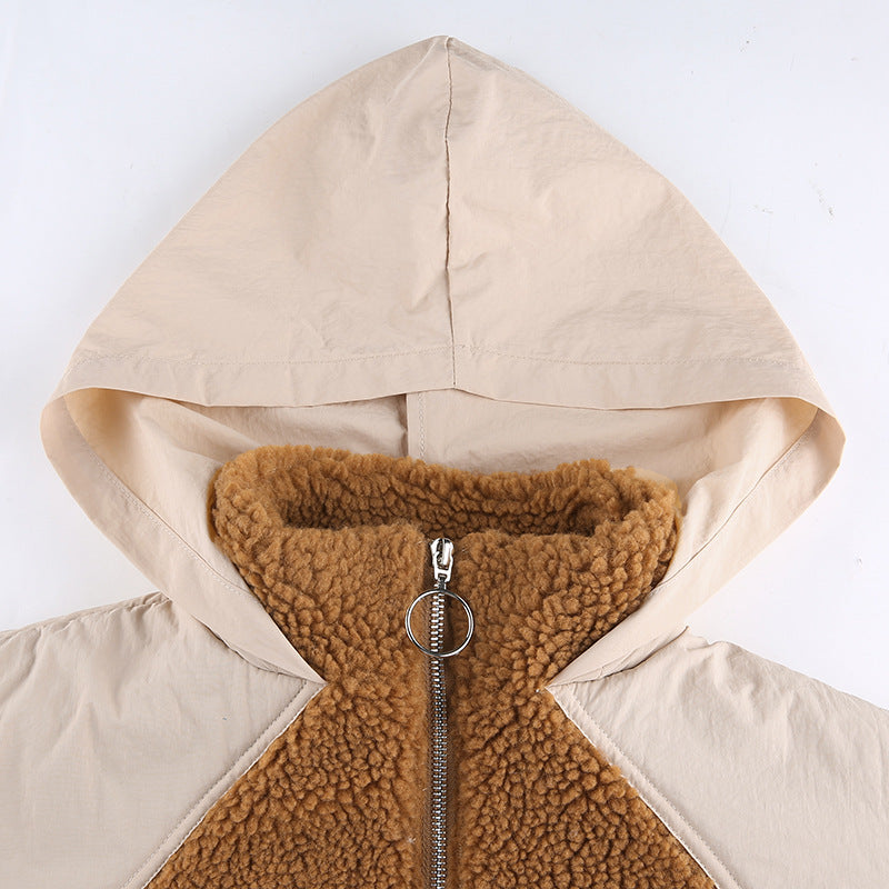 Veste ample en laine d'agneau à capuche et coutures