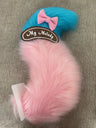 Logotipo de {"name": "WrenVulpine", "description": "Custom cosplay tails and ears shaped to match your character design, with your own reference images