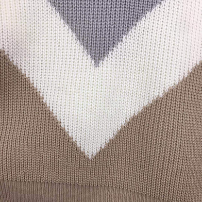 Pull rayé contrasté