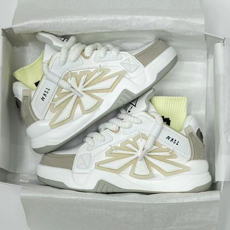 Chaussures à semelle épaisse