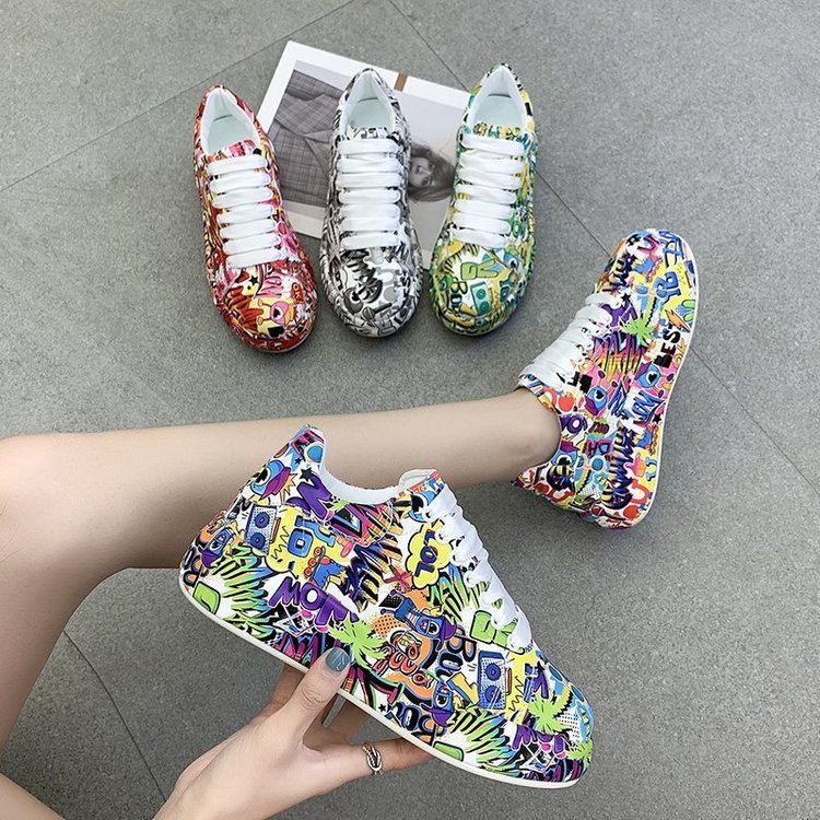 Chaussures à lacets et semelle épaisse