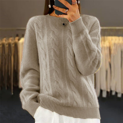 Pull en tricot torsadé