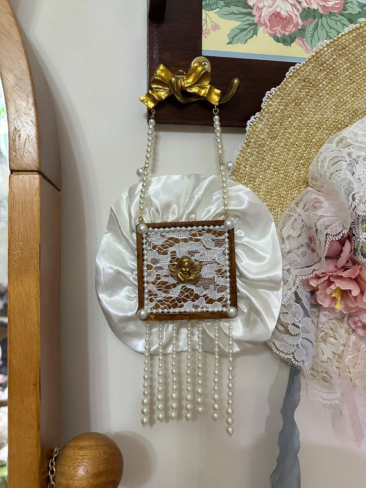 Adorno de pared de ángel con peraje y encaje hecho a mano