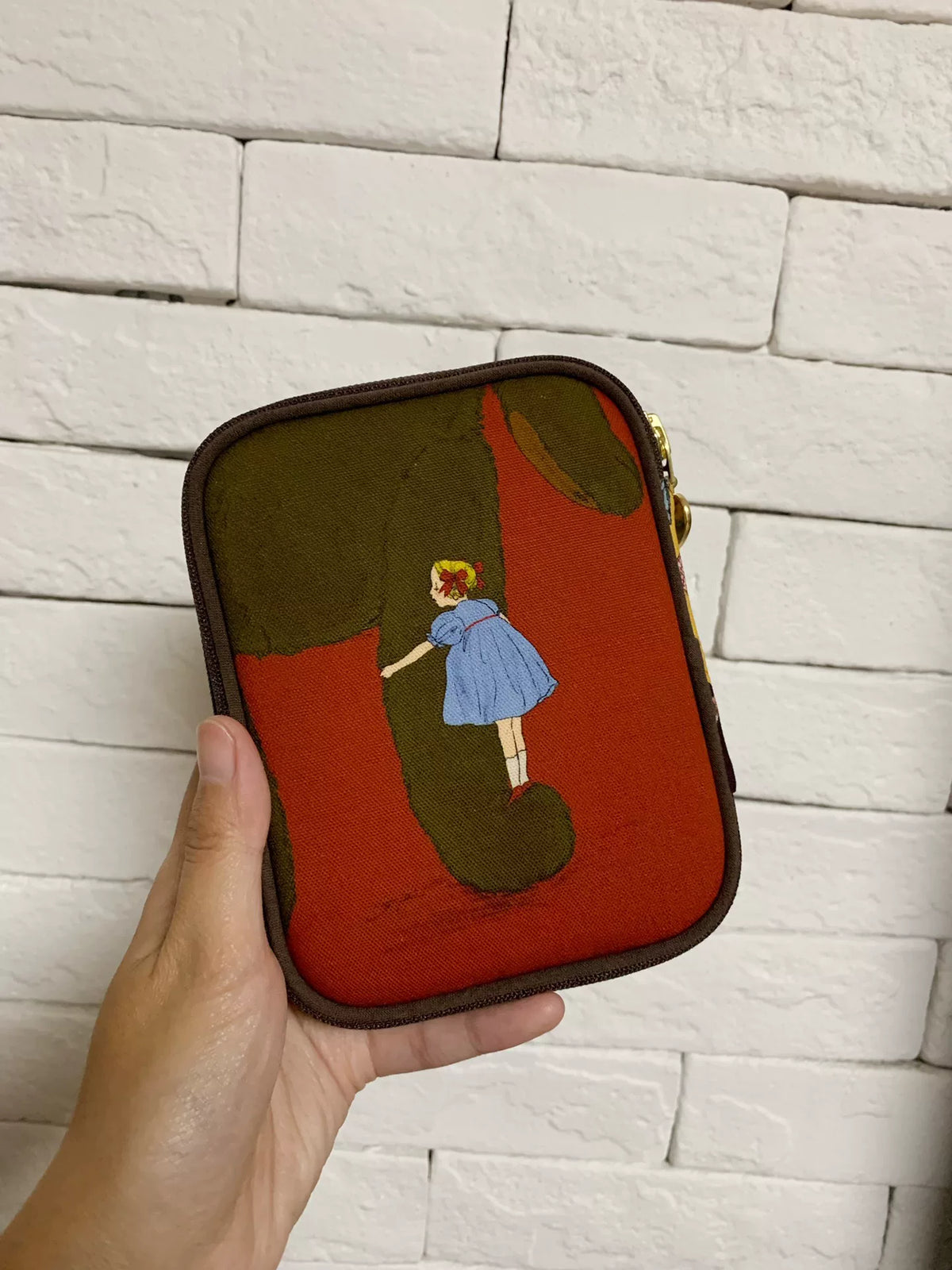 Pochette Oxford brodée filles avec cœur doré