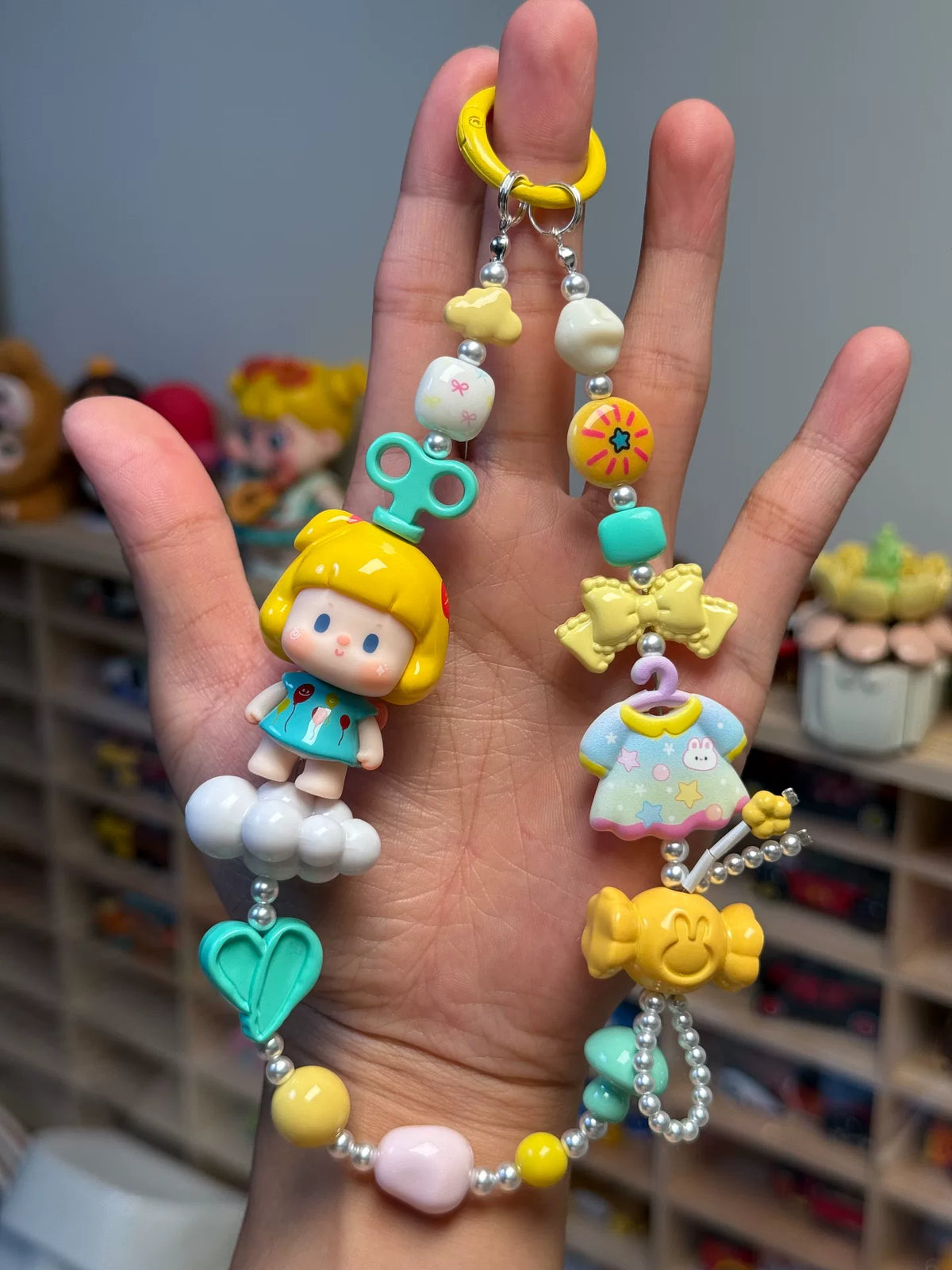 Llavero de móvil, bolso o llavero pastel con cuentas