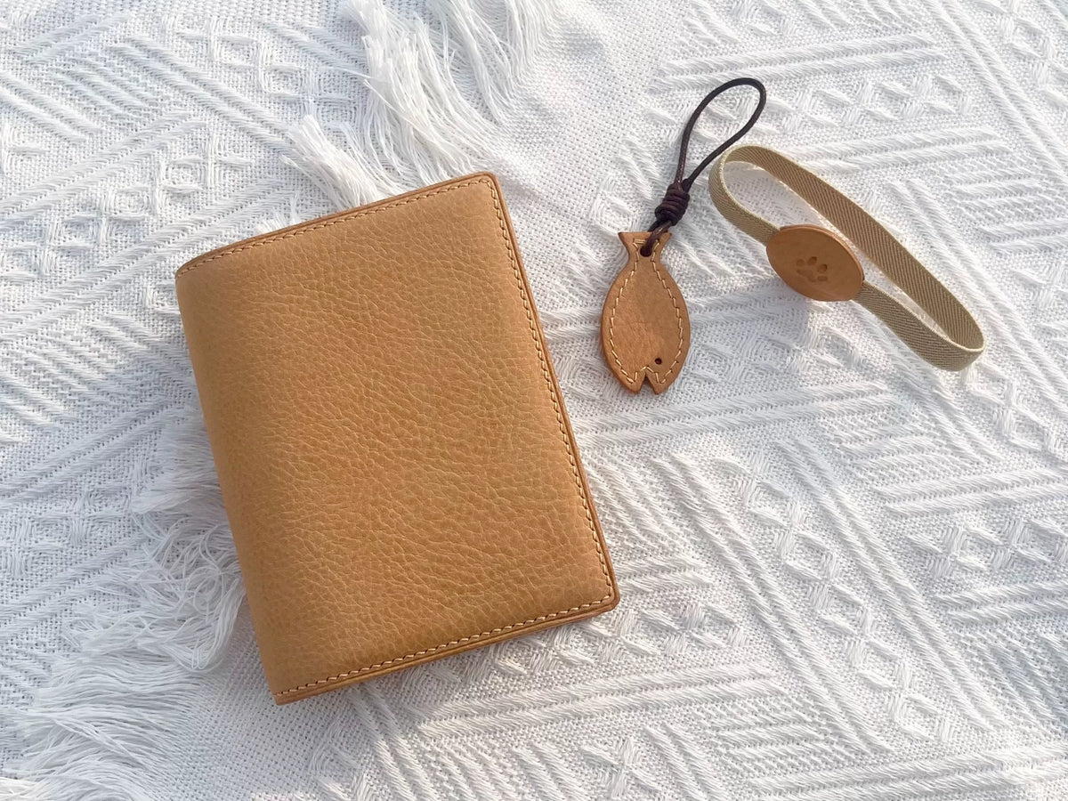 M5 A8 Ringbuch Journal Tan Leder