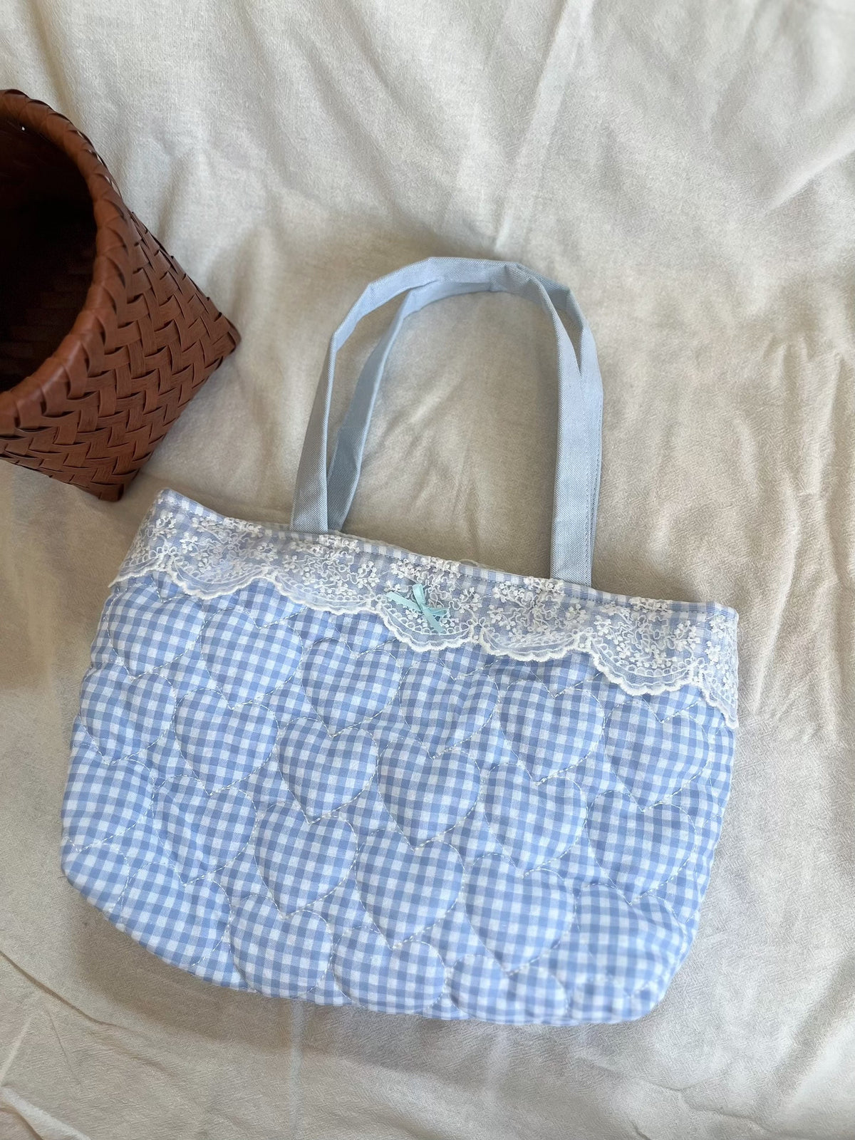 Handgjord quiltvad tygväska i bomull med gingham
