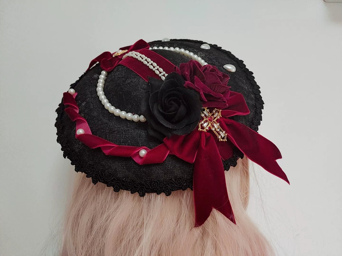 Schwarzer Weinroter Samt-Spitzen-Lolita-Flachhut