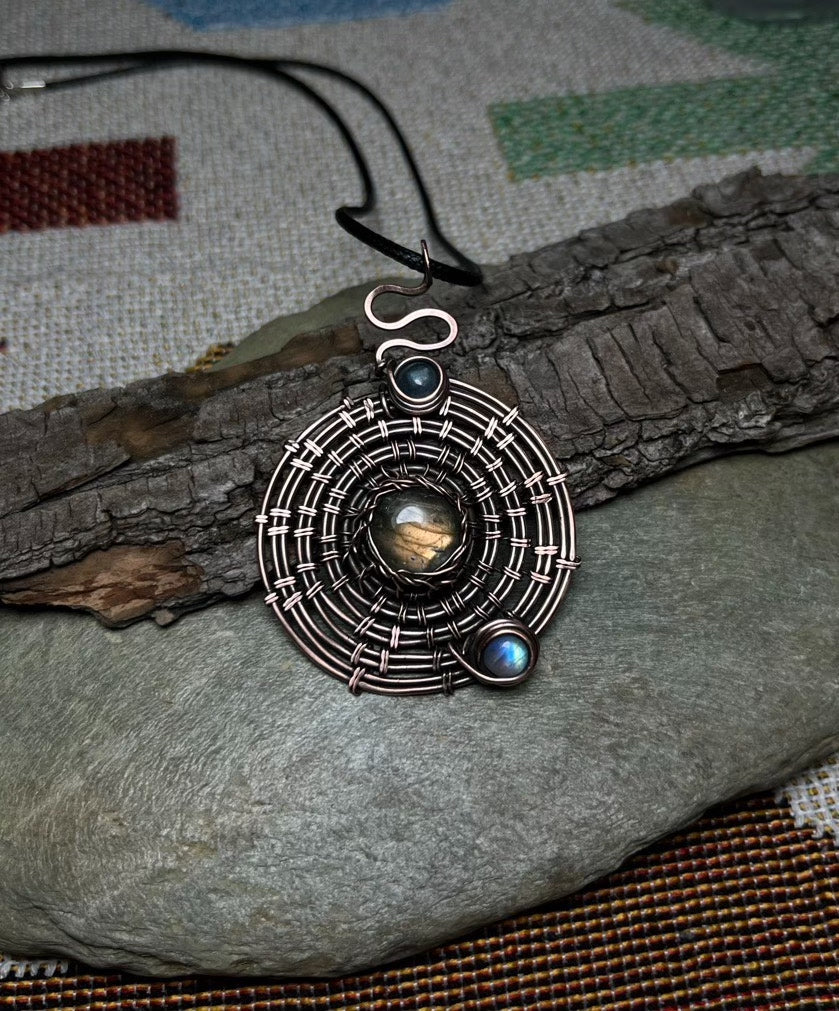 ハンドメイド 銅ワイヤーラップ ラブラドライト アストロラーベ ペンダント
