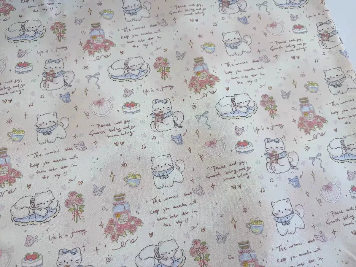 Gorro Cirúrgico de Lona de Algodão com Estampa de Gatos e Rosas