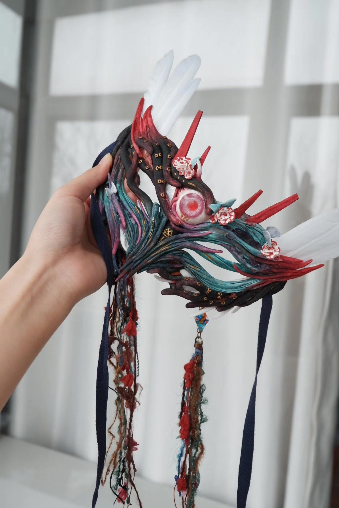 Wearable Mask with Tentacle Eye Design