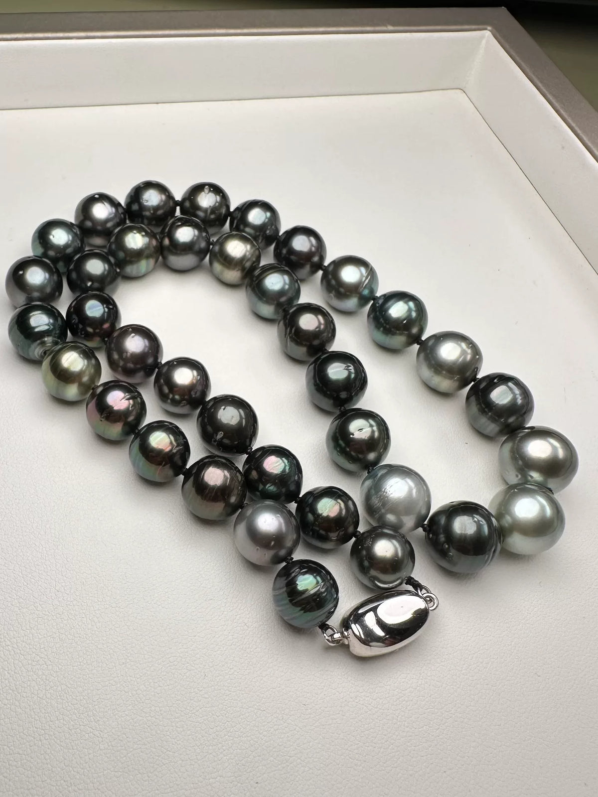 Collier de perles de Tahiti rond multicolore 9,8 à 12,7 mm