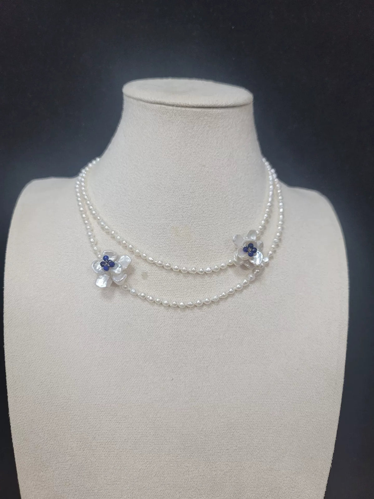 Double Layer Pearl Necklace with Lapis Lazuli