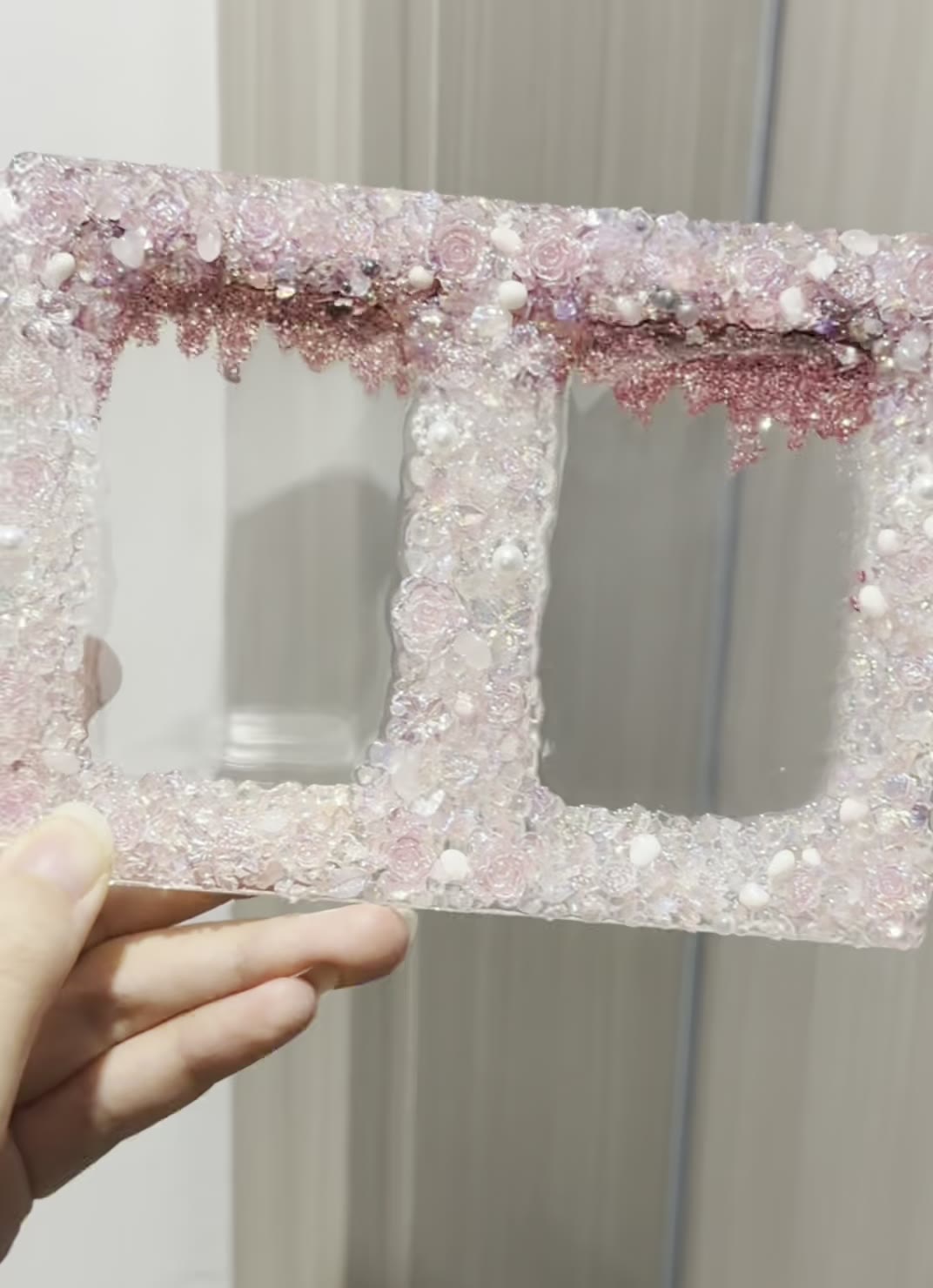Porte-cartes acrylique sable mouvant rose